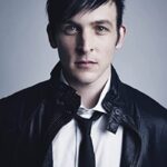 Robin Lord Taylor