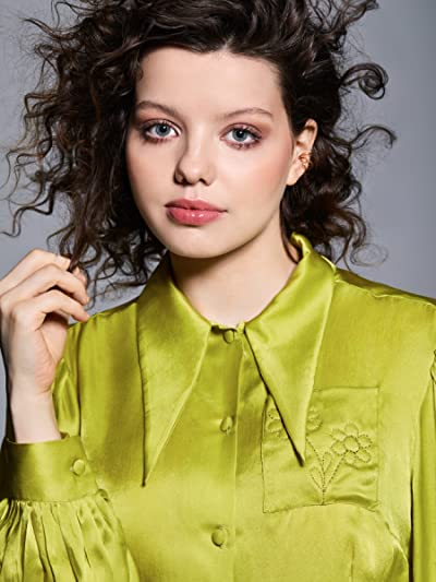 Chloë Levine