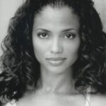 Sundra Oakley