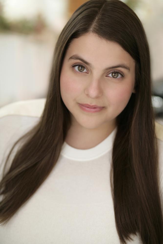 beanie feldstein