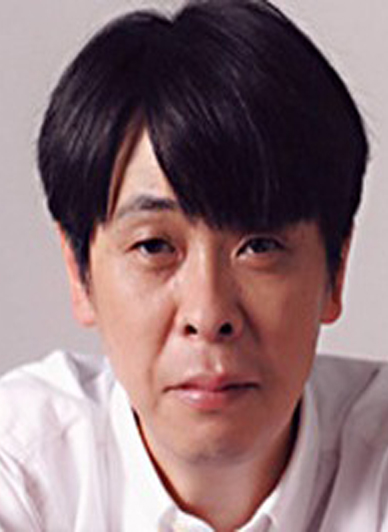 Akira Emoto