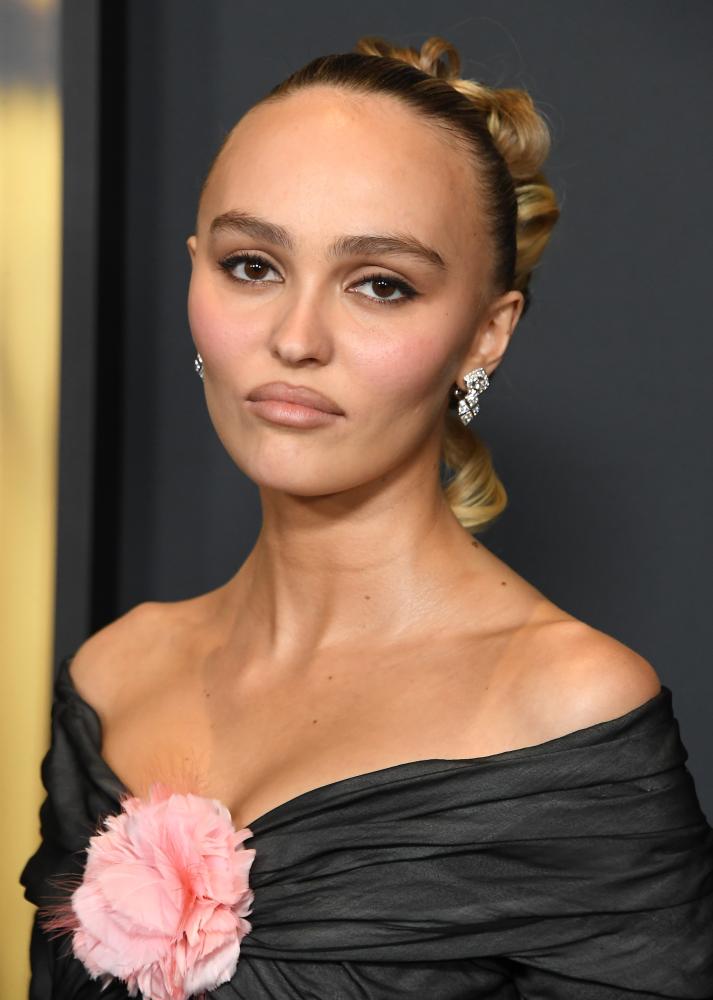 lily-rose depp