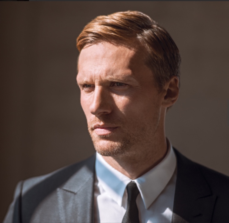 Teddy Sears