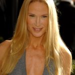 Kelly Lynch